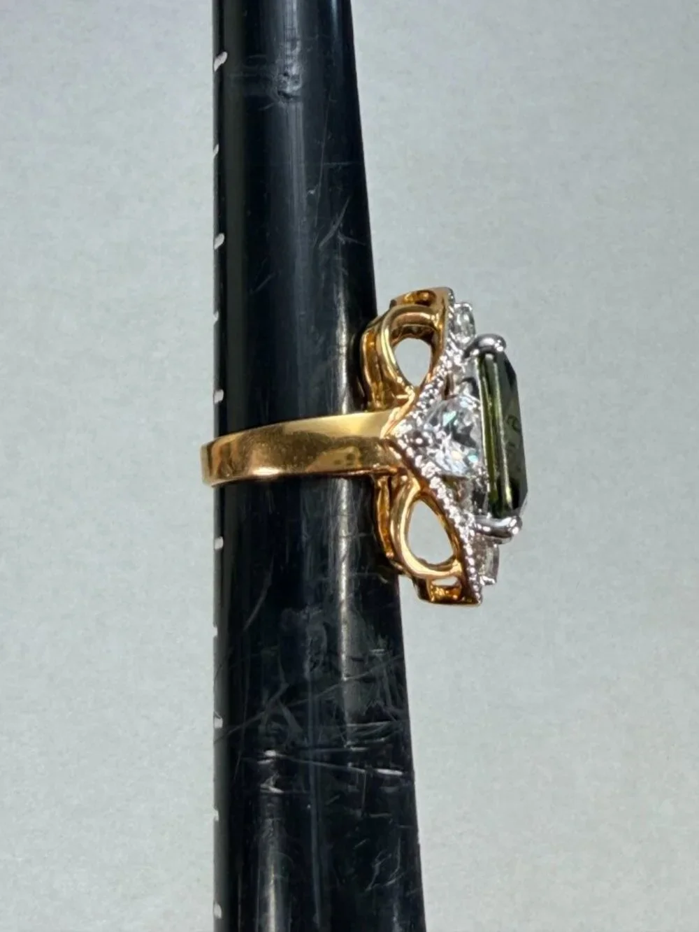 Huge Emerald Cut Green Crystal Statement Ring Gold Tone Cocktail Fashion Gift